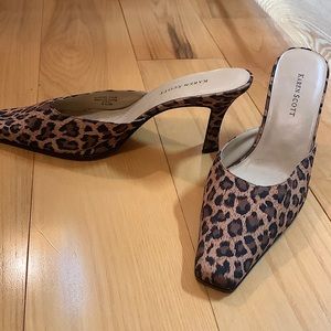 Kendra Scott small heels